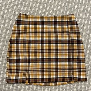 Plaid Mini skirt, Size: L